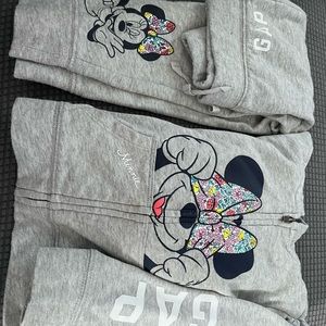 Gap Minnie Mouse sweatsuit